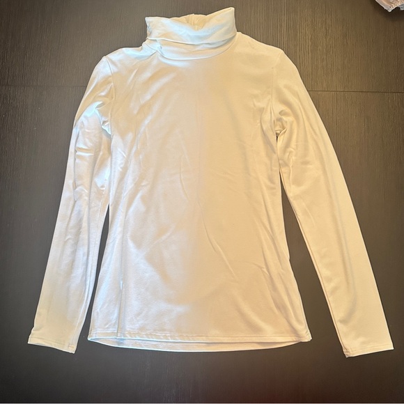 Women's Long Sleeve White Turtleneck Top - Picture 1 of 3